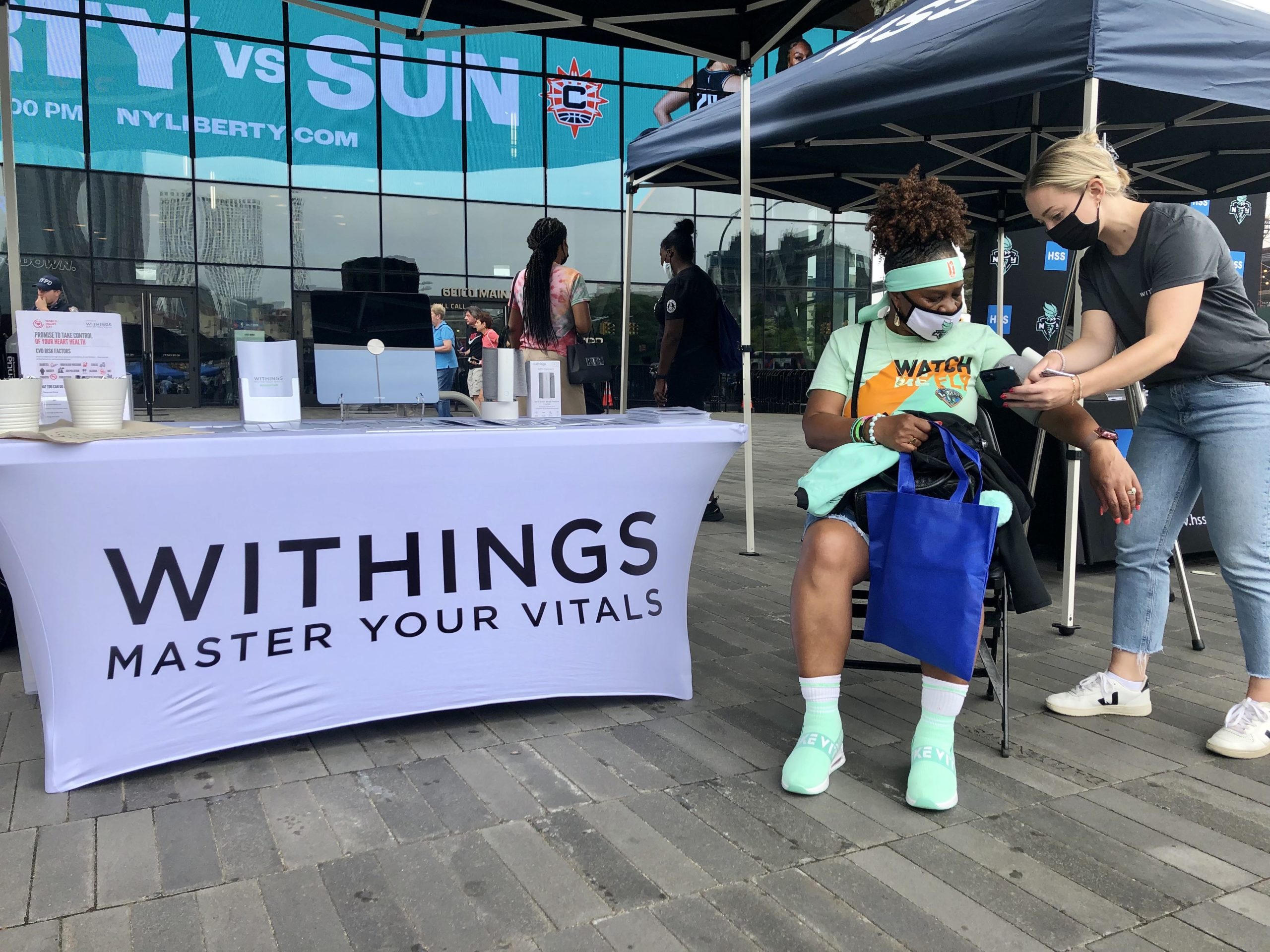 Withings conducts free blood pressure screenings at the NY Liberty UNITY event 